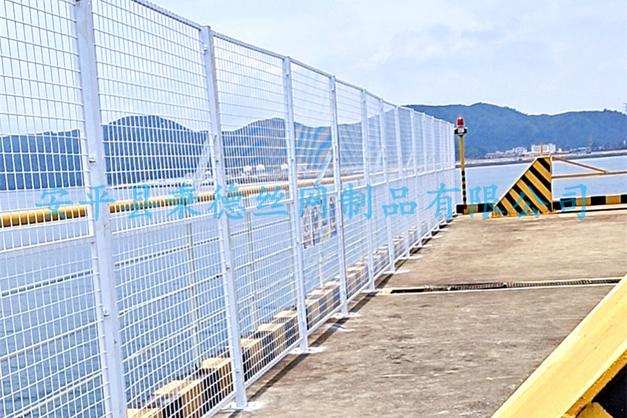 廣東海邊防護(hù)隔離網(wǎng)項目